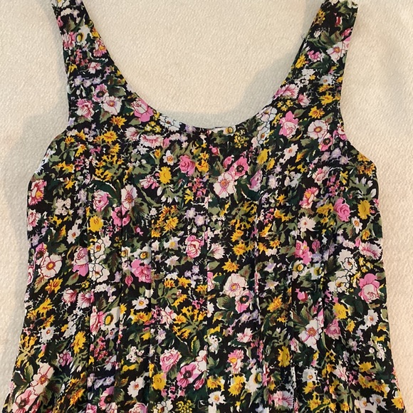 Floral Summer Dress - Picture 8 of 9